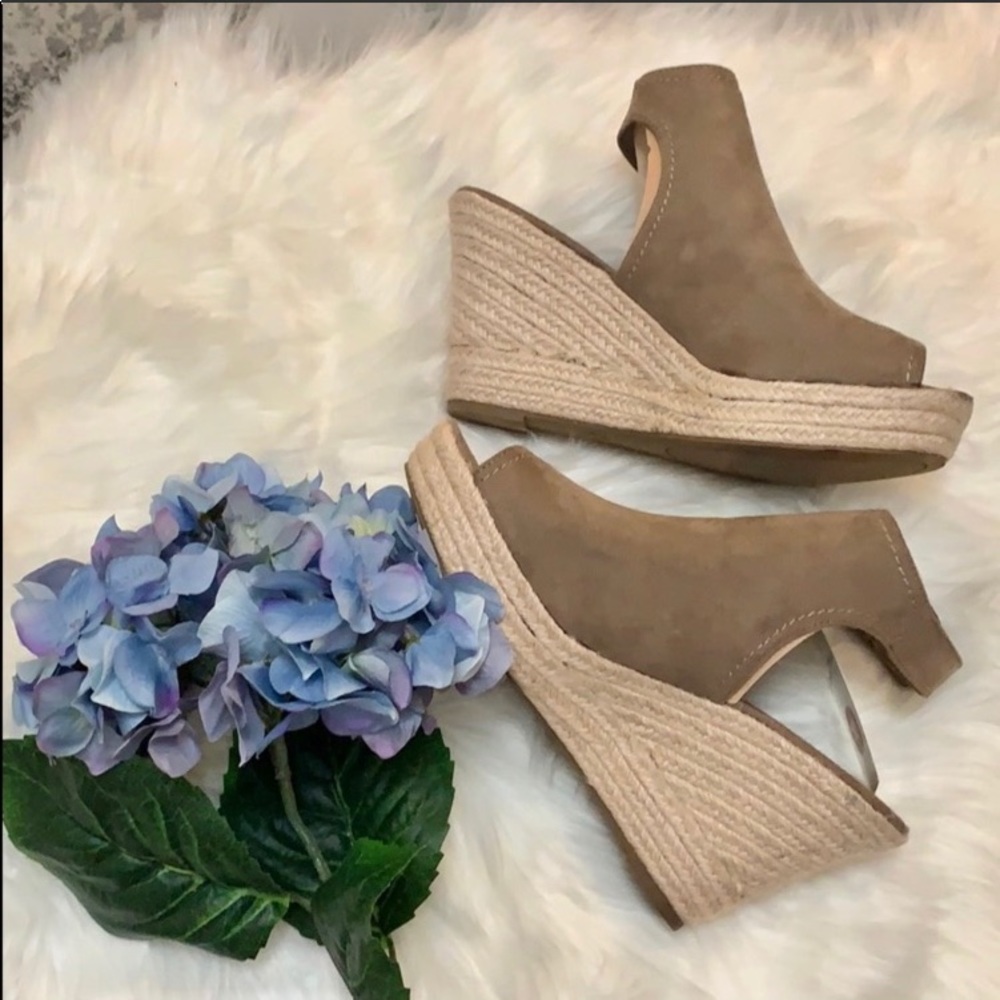 🛍Deal of Day! Taupe Cayla Espadrille Sandals - Picture 2 of 4